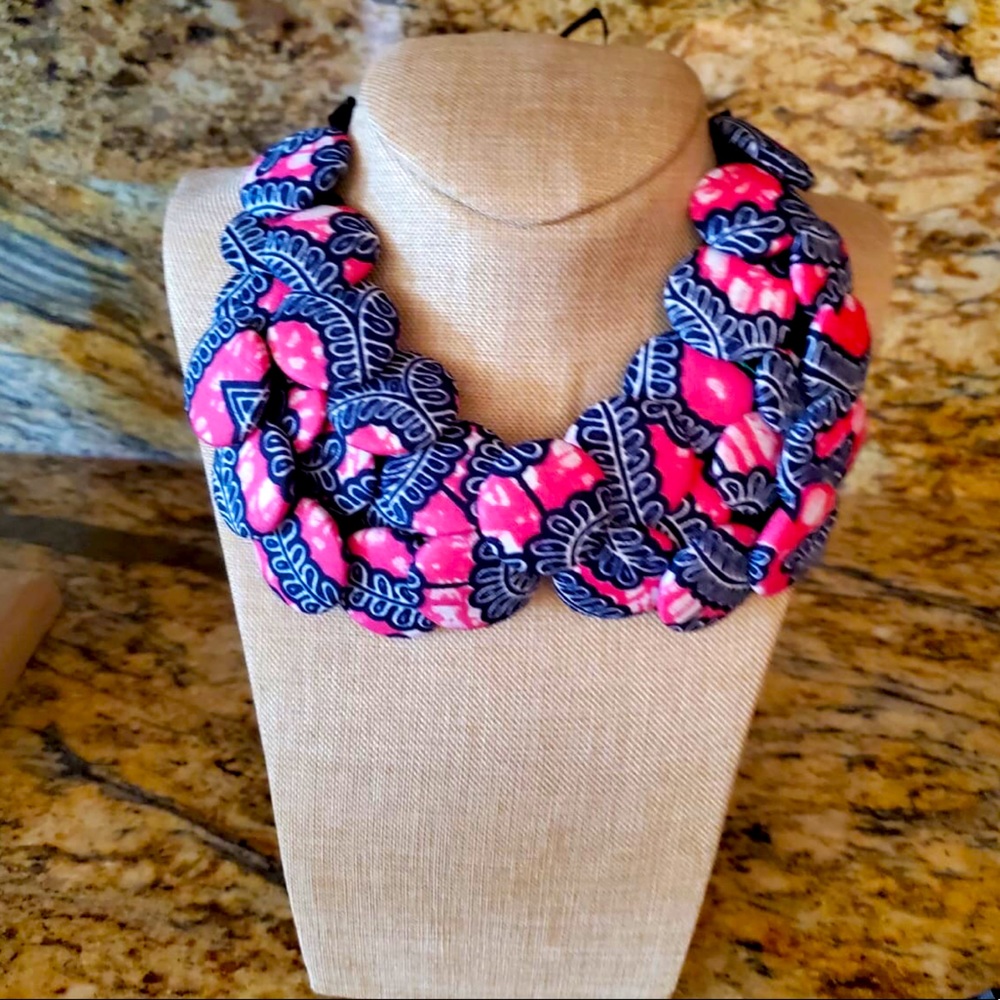Neckpiece